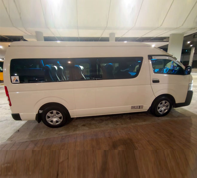 Agasteve Transport Singapore, 9 Seater with Luggage | 13 Seater without Luggage